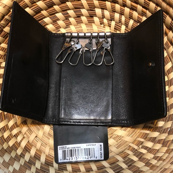 Tumi Small Card Key in Black - Picture 2 of 7